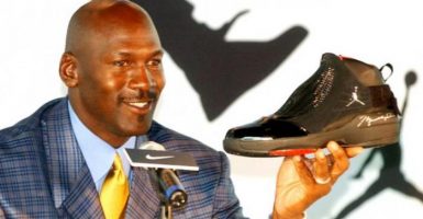 Michael Jordan contrato millonario con nike