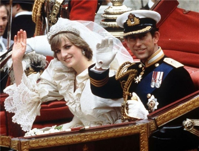 Las 5 bodas más caras del mundo - Carlos y Diana